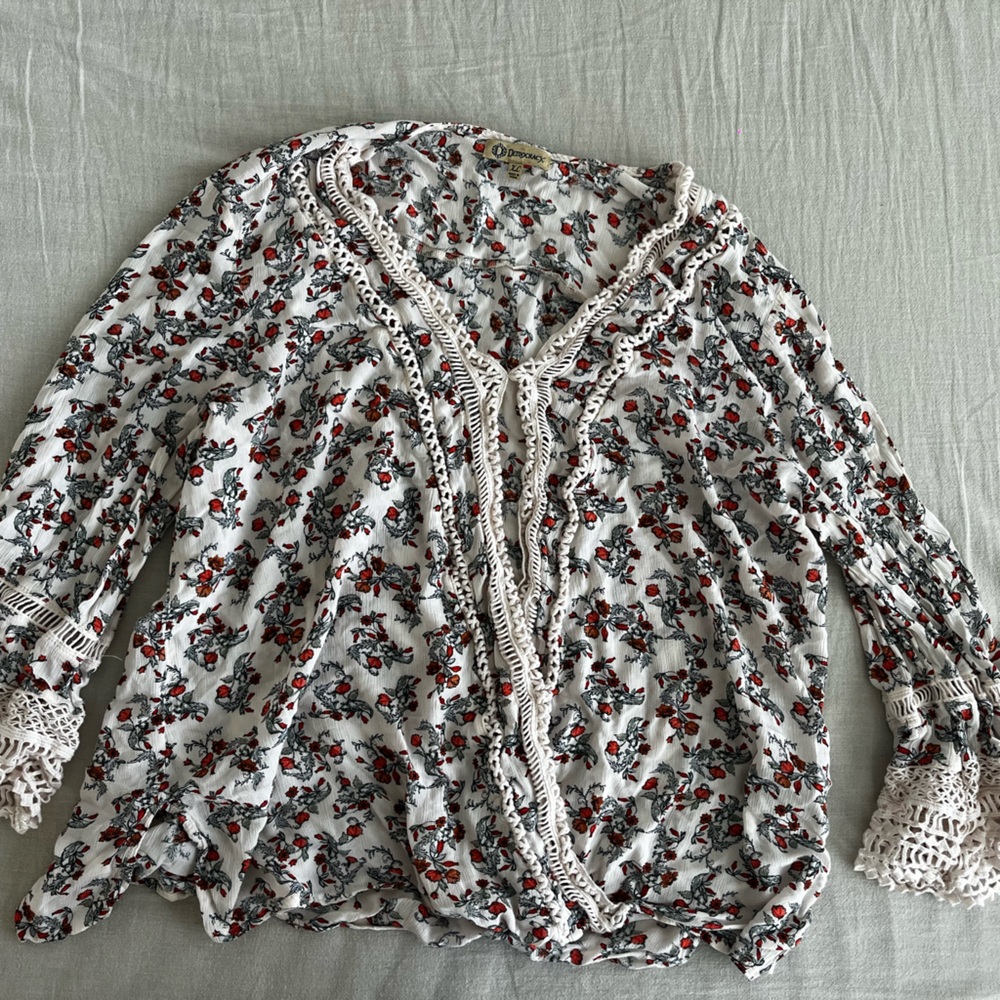 Perfect for Fall Floral Lace Trim Blouse